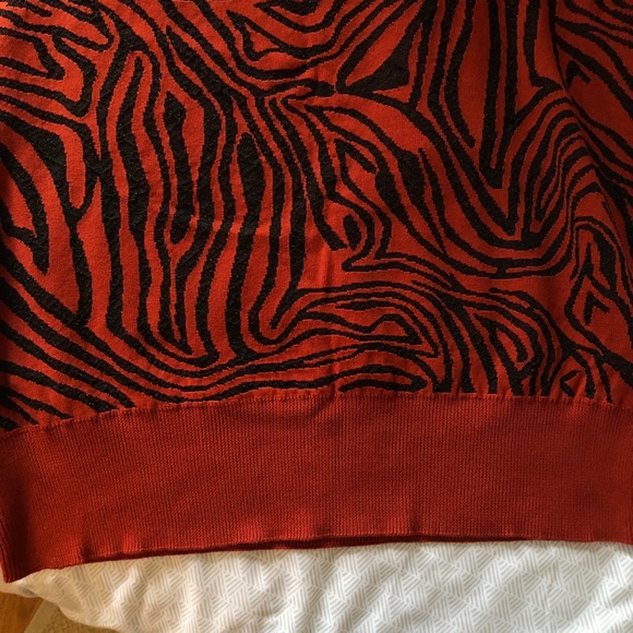 Junarose Plus animal print sweater - red/black - Picture 11 of 13